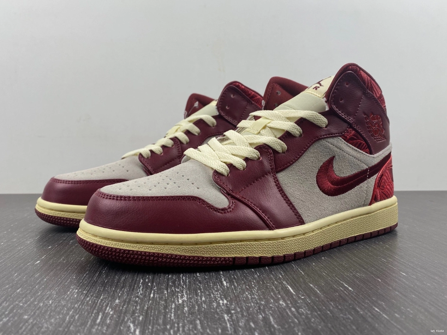 Jordan DZ2820-601 Leaf" Air Mid "Tiki 1 0309